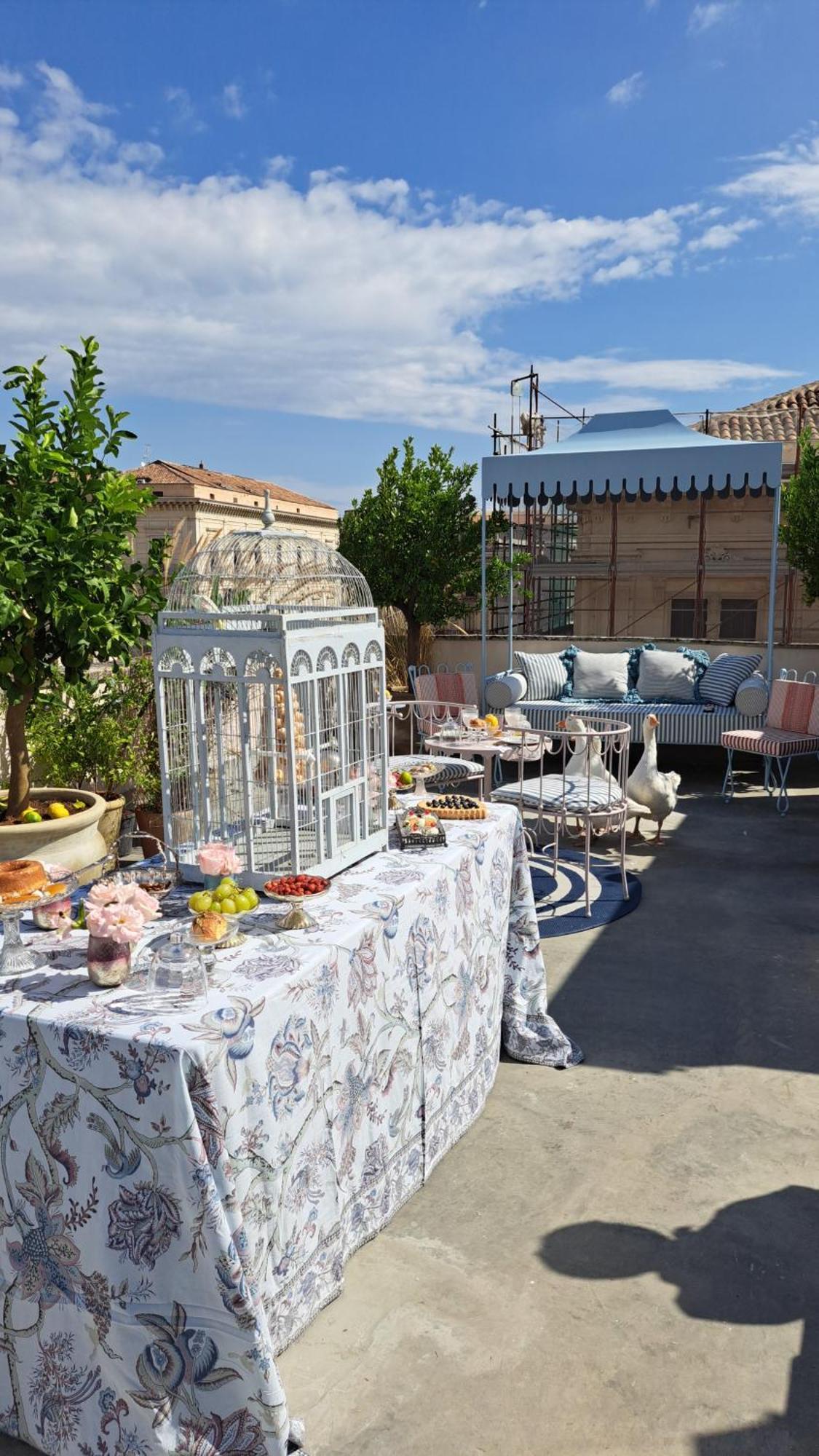 Отель Elle Dimora Di Sicilia Катания Экстерьер фото