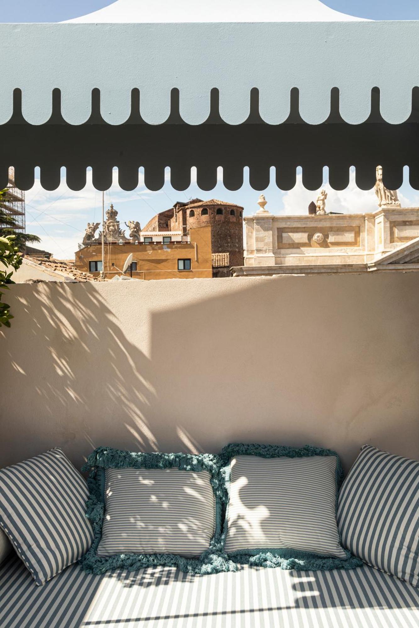 Отель Elle Dimora Di Sicilia Катания Экстерьер фото